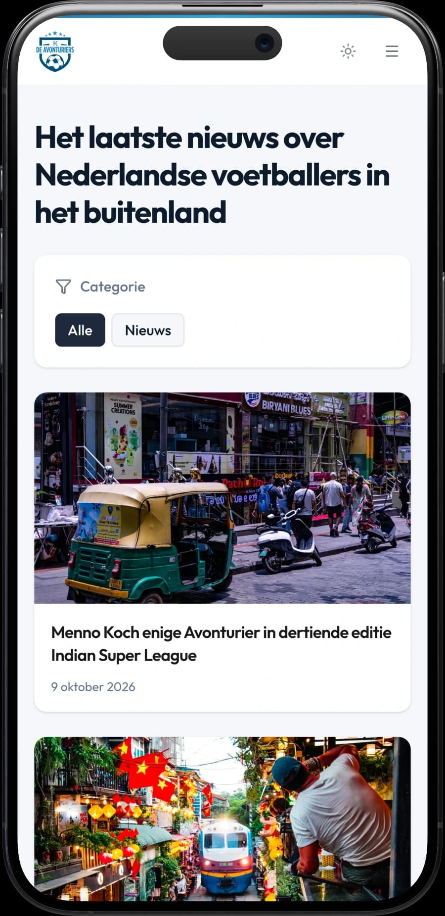 Het laatste nieuws over Nederlandse voetballers in het buitenland op een telefoon